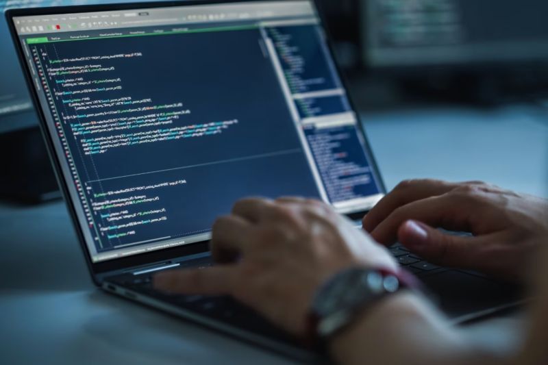 郊区软件定制开发:PHP与Node.js,后端解决方案的优势博弈